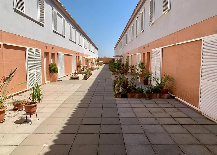 Castilleja , Casa-Apartamento Cerca Centro Sevilla Wifi Familias Trabajo Garaje