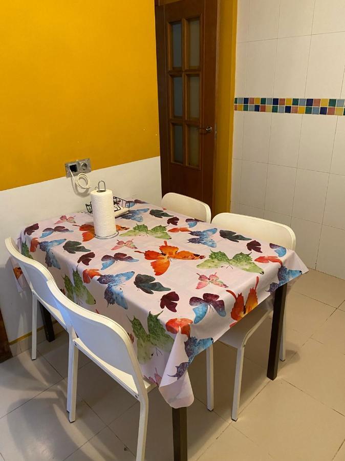 Apartment Castilleja , Casa-apartamento Cerca Centro Sevilla Wifi Familias Trabajo Garaje Castilleja de la Cuesta